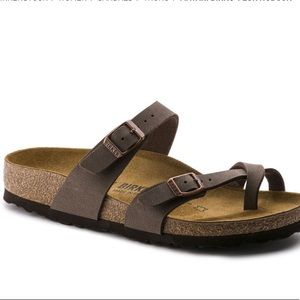 Brown Birkenstocks with toe strap!